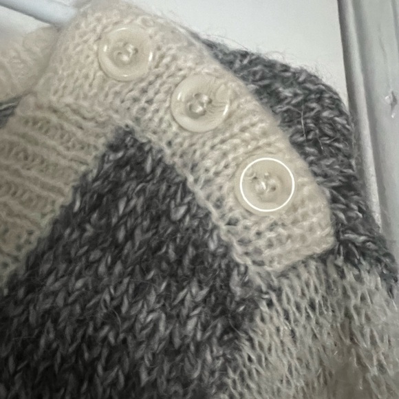 French Connection Sweater - Picture 5 of 7